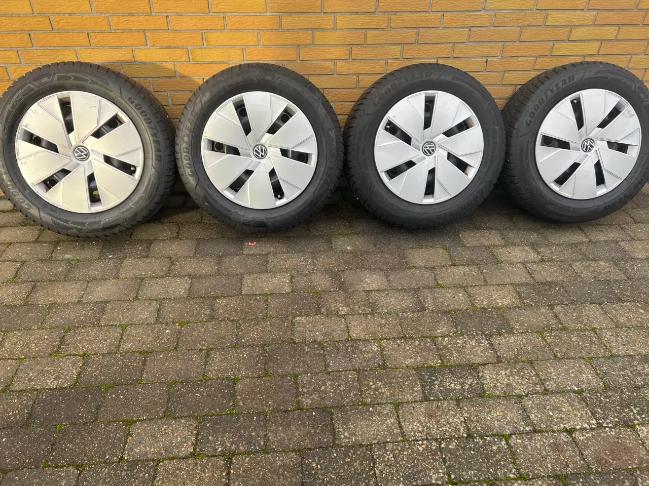 Billede 1 - 18" Org. VW ID. BUZZ Vinterhjul