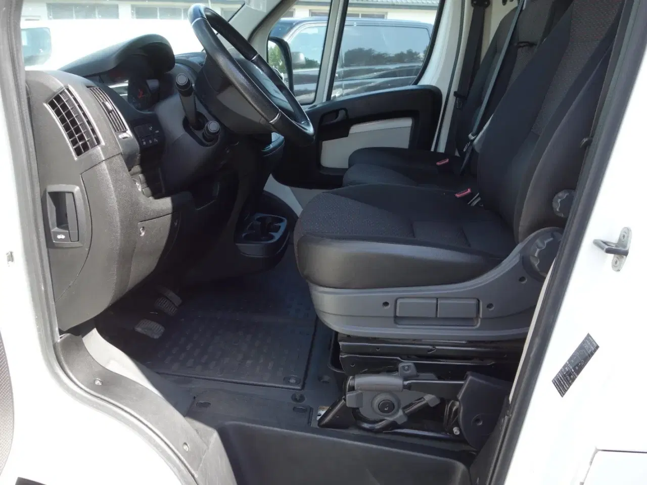 Billede 4 - Peugeot Boxer 335 2,0 BlueHDi 130 L2H2