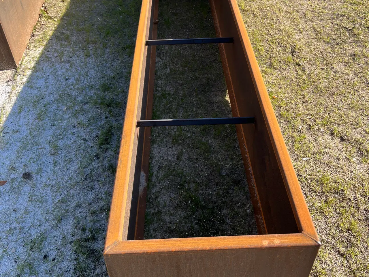 Billede 2 - Plantekasse i Cortin stål