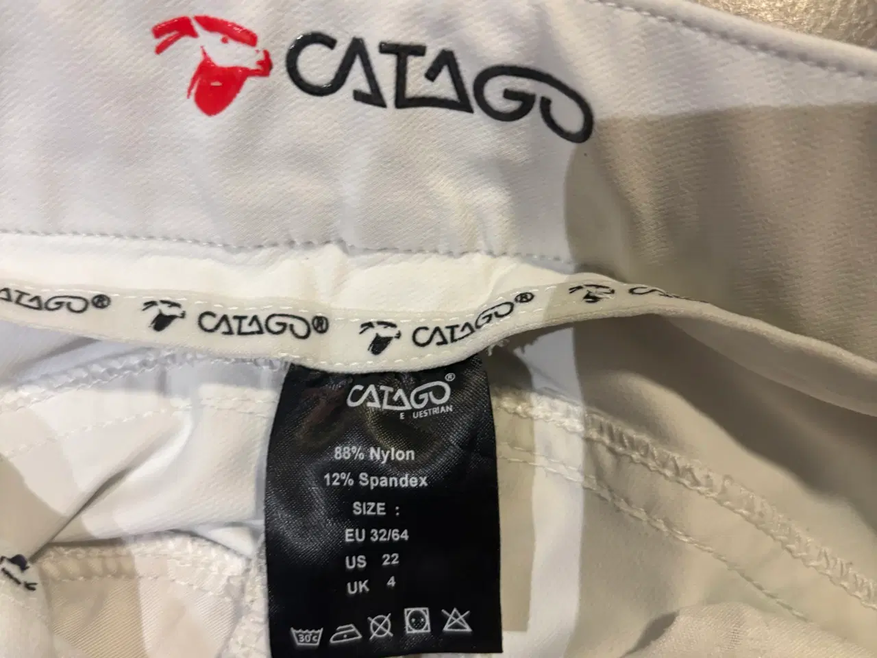 Billede 3 - Catago ridebukser hvid