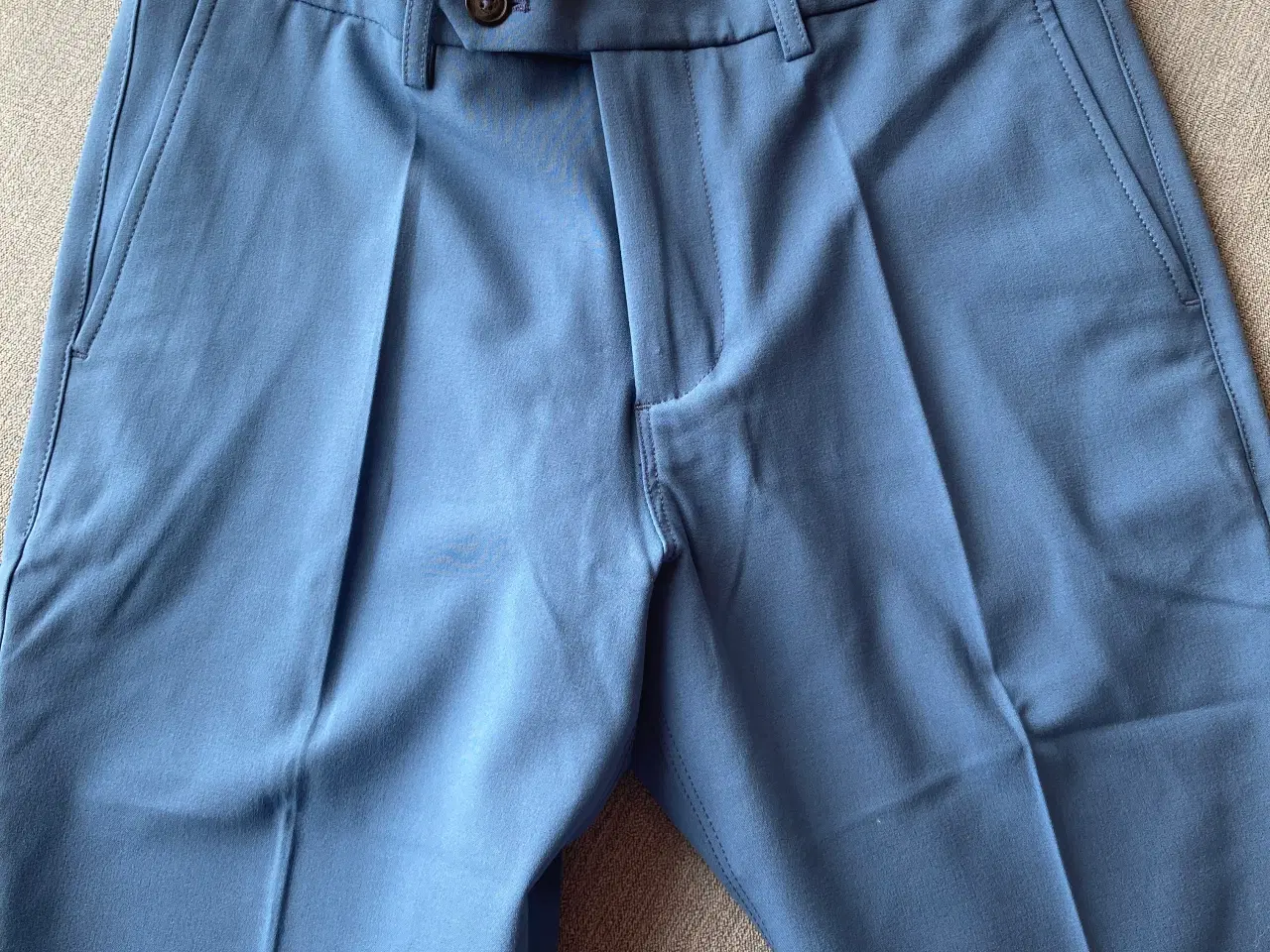 Billede 1 - Shaping new tomorrow shorts str M 