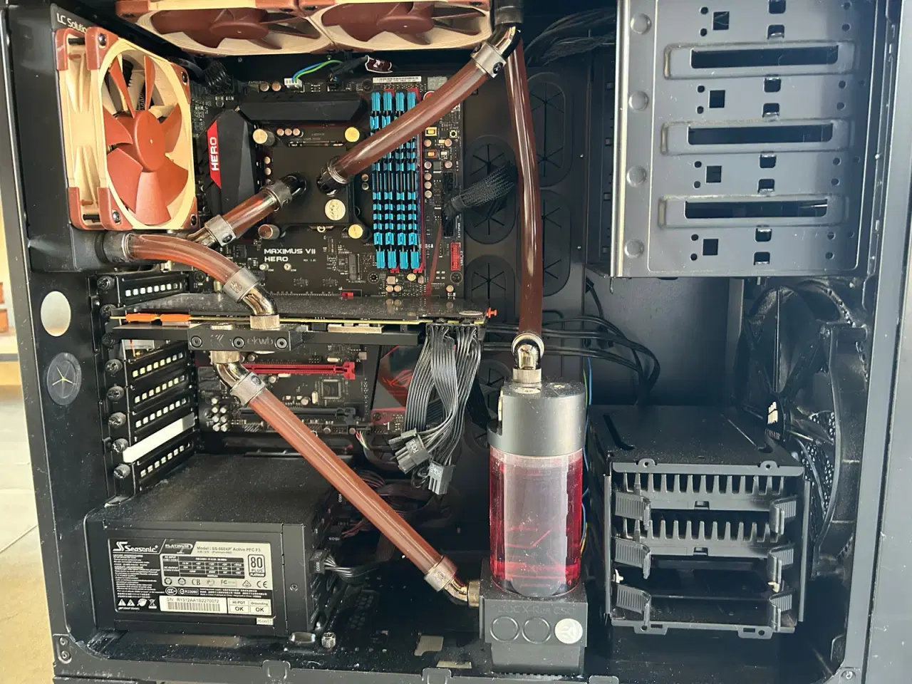 Billede 3 - Vandkølet gaming computer