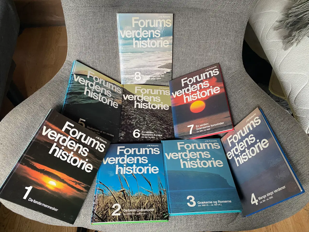 Billede 1 - Forums Verdens Historie 1-8 fra J.M. Roberts