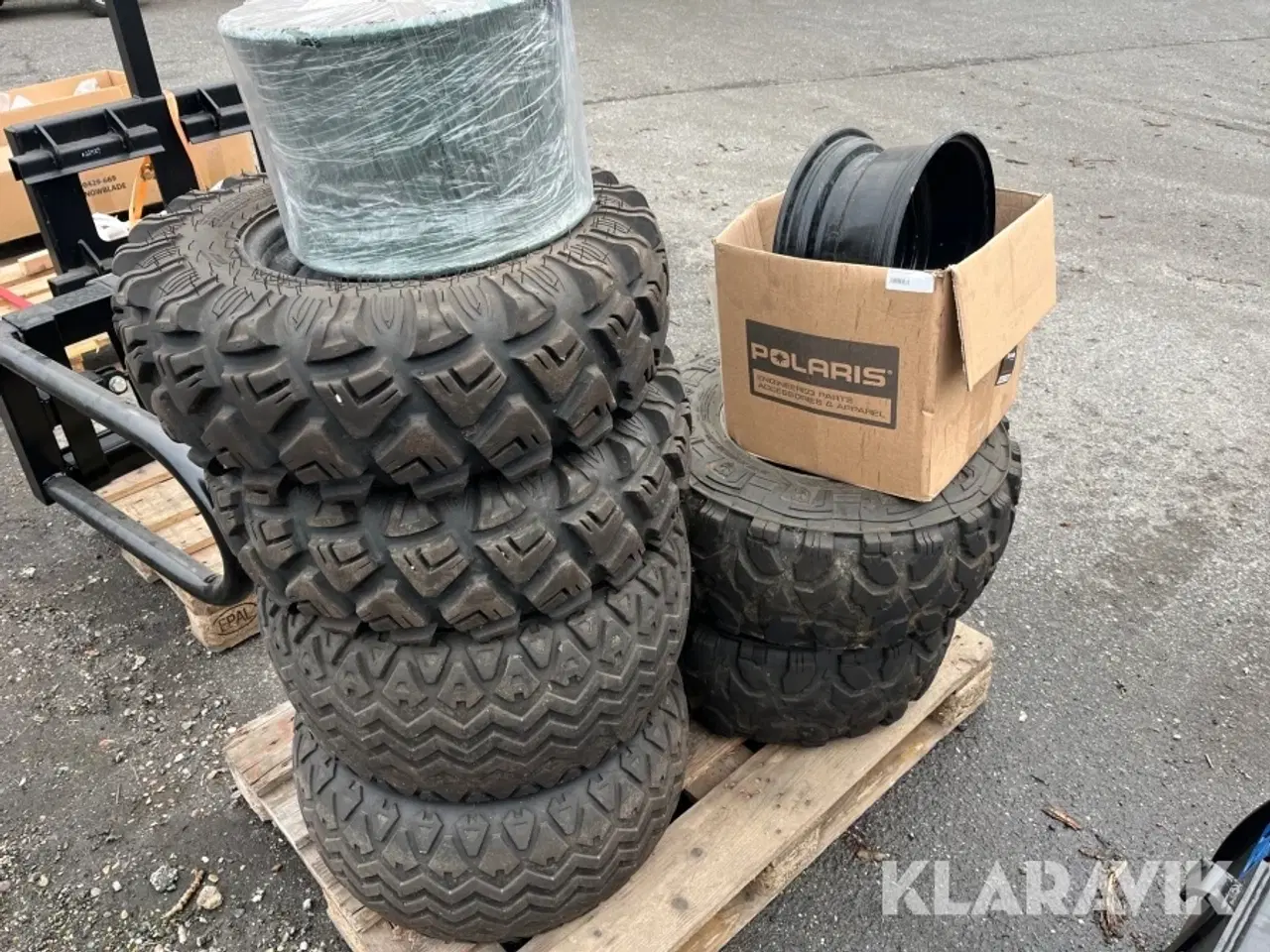 Billede 1 - Blandet dæk Polaris 8 styk