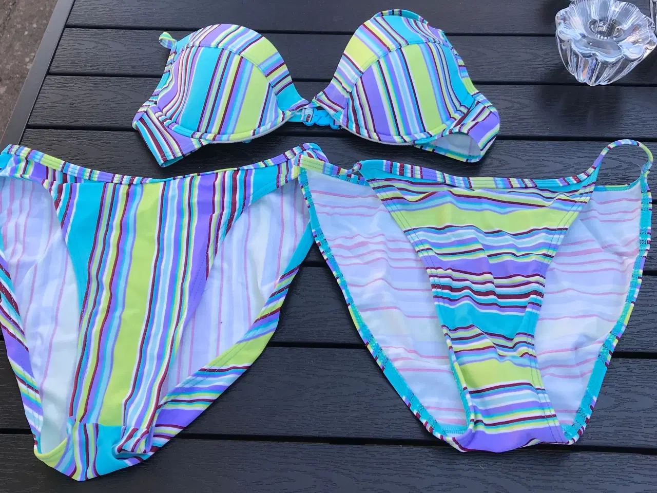 Billede 1 - NY PRIS  Hunkemüller Bikini med 2 trusser.