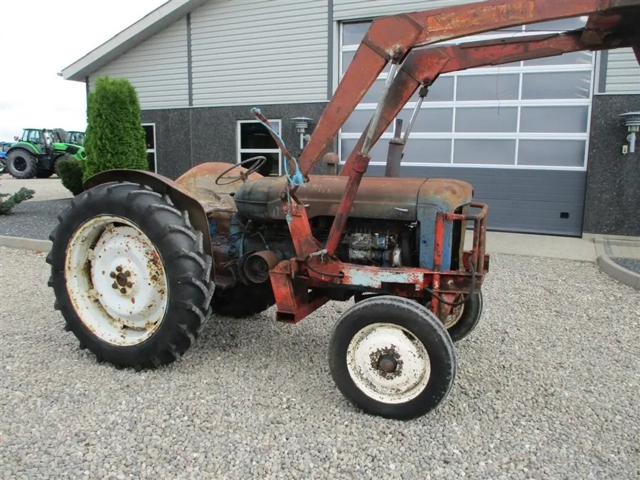 Billede 6 - Fordson Frontlæsser med skovl og beslag fra Ford Major. Kan nemt tilpasse andre traktorer.