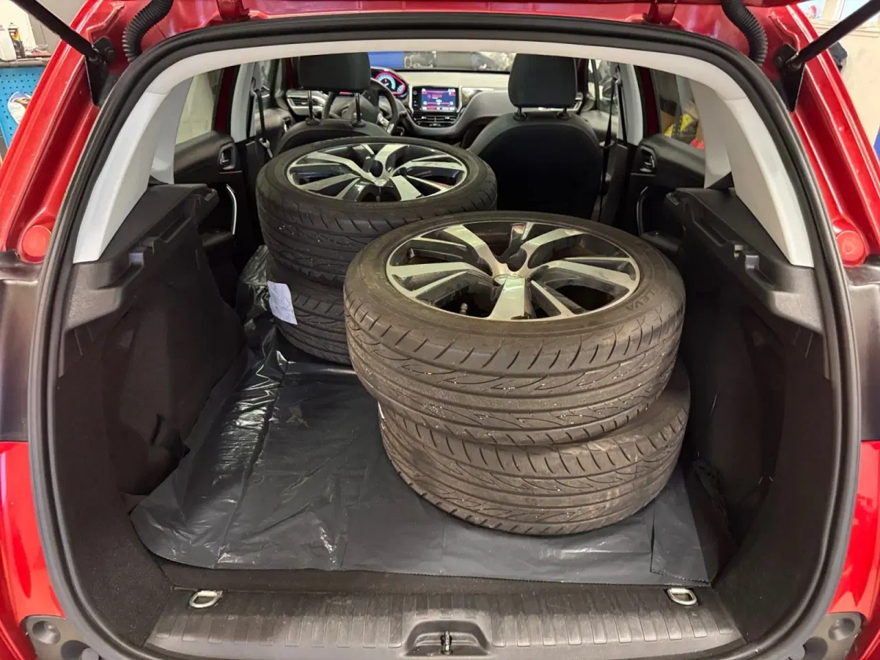 Billede 16 - Peugeot 2008 1,6 BlueHDi 100 GT Line Sky