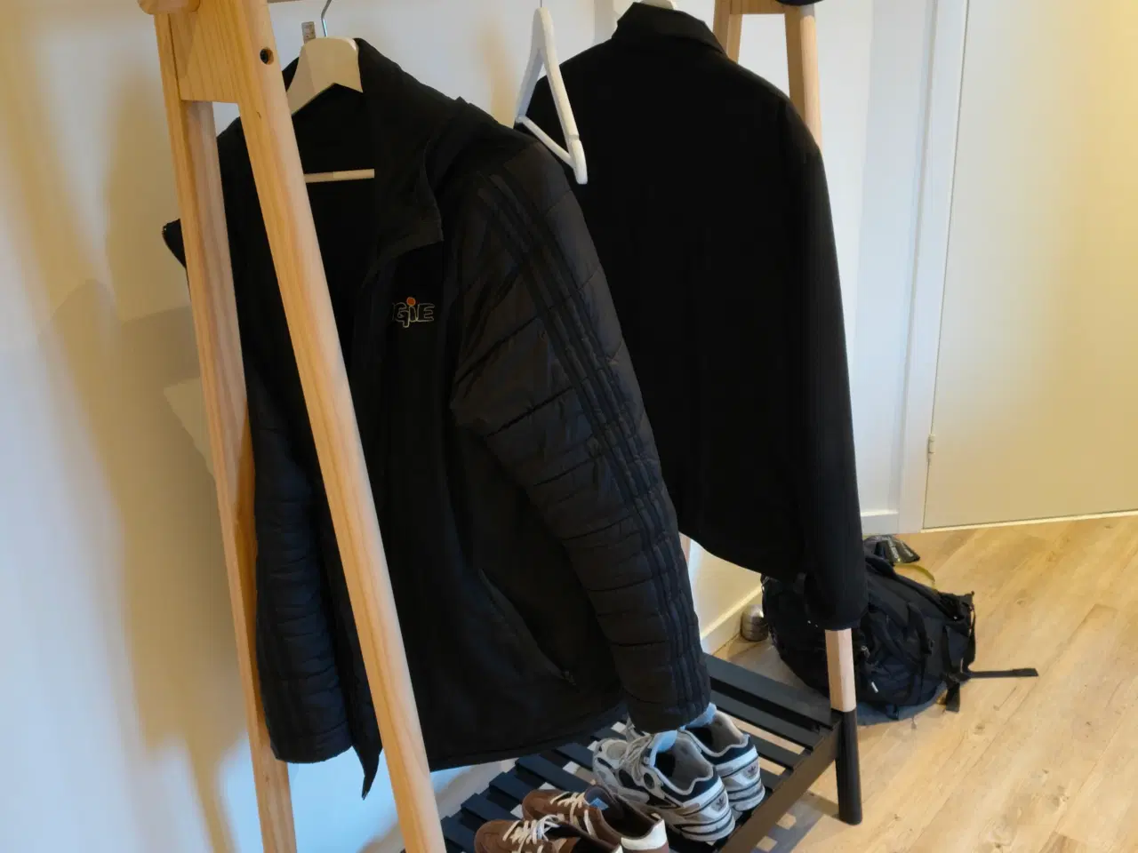 Billede 3 - Bøjlestativ med skoholder