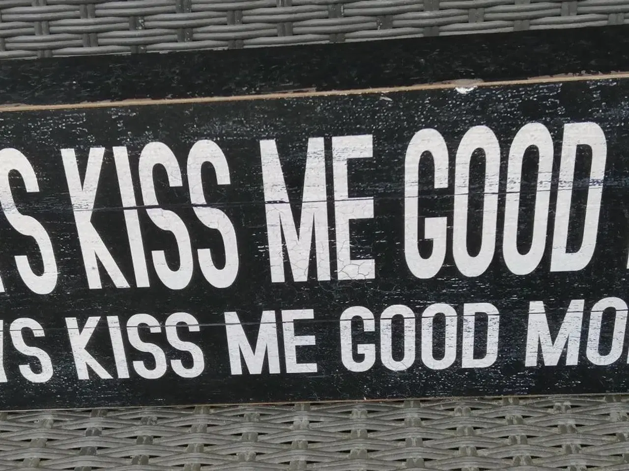 Billede 1 - ALWAYS KISS ME GOOD NIGHT, RETRO TRÆ SKILT