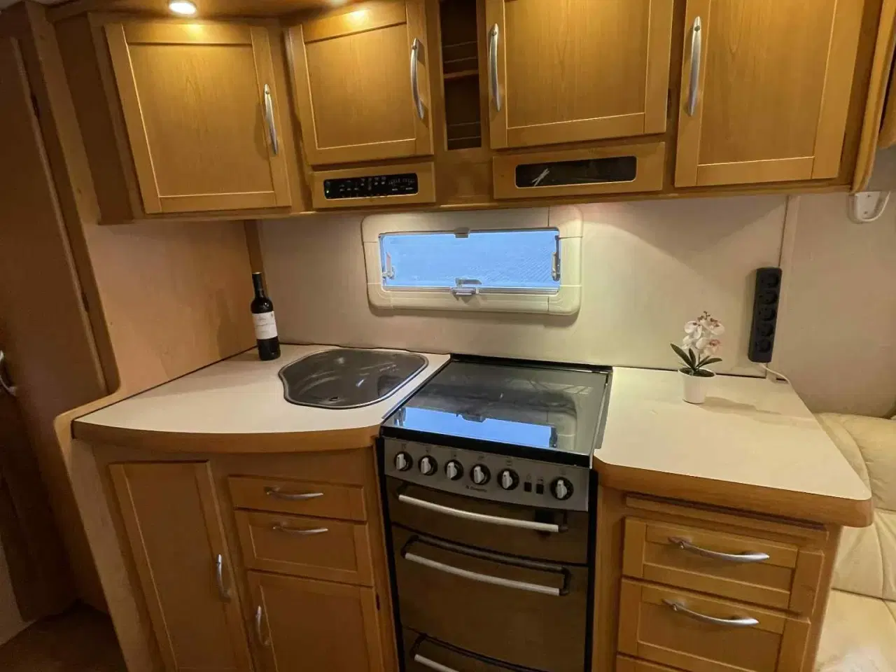 Billede 7 - 2010 - Kabe Royal 610