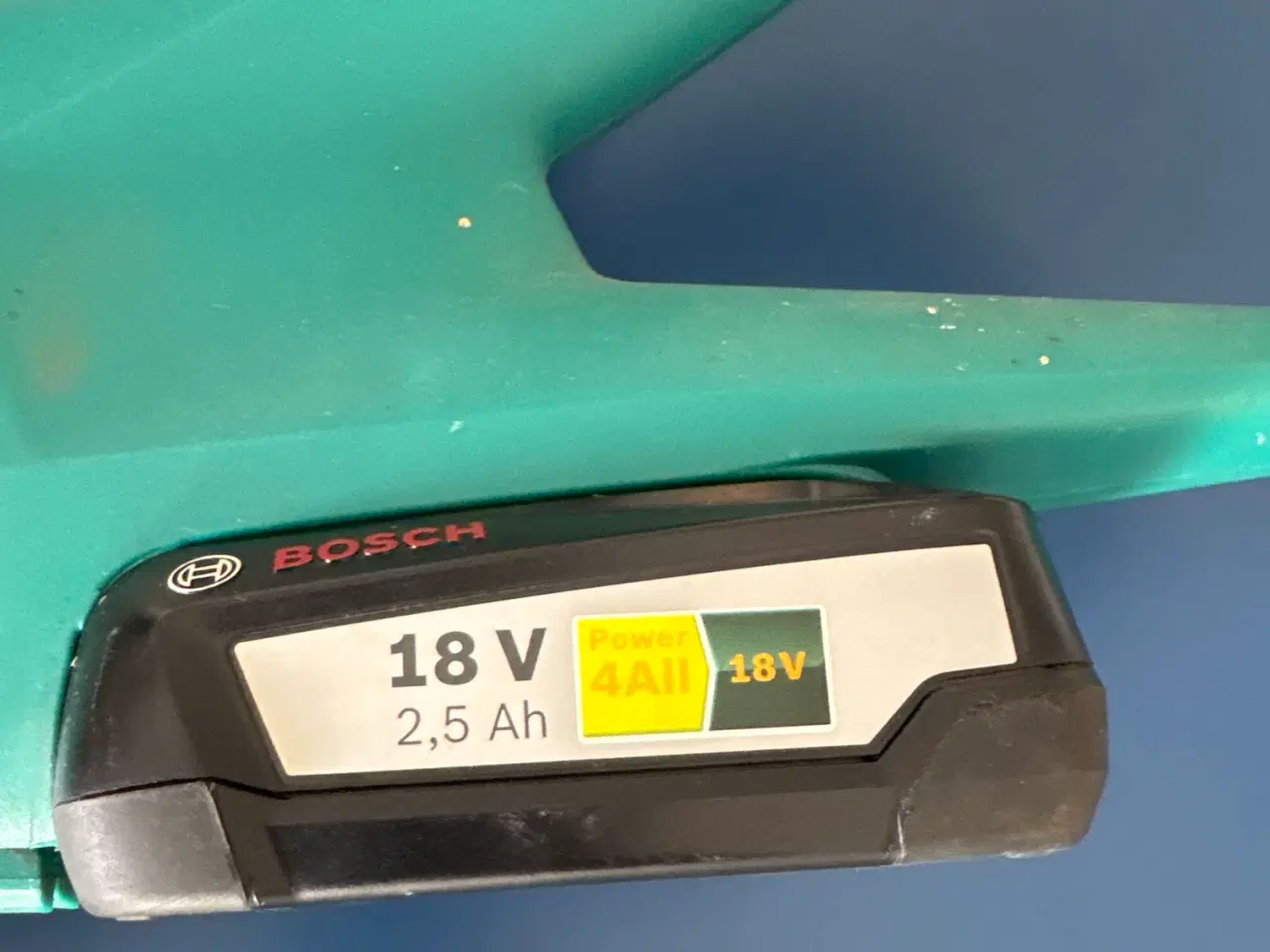 Billede 4 - Bosch Græstrimmer m. Batteri+oplader