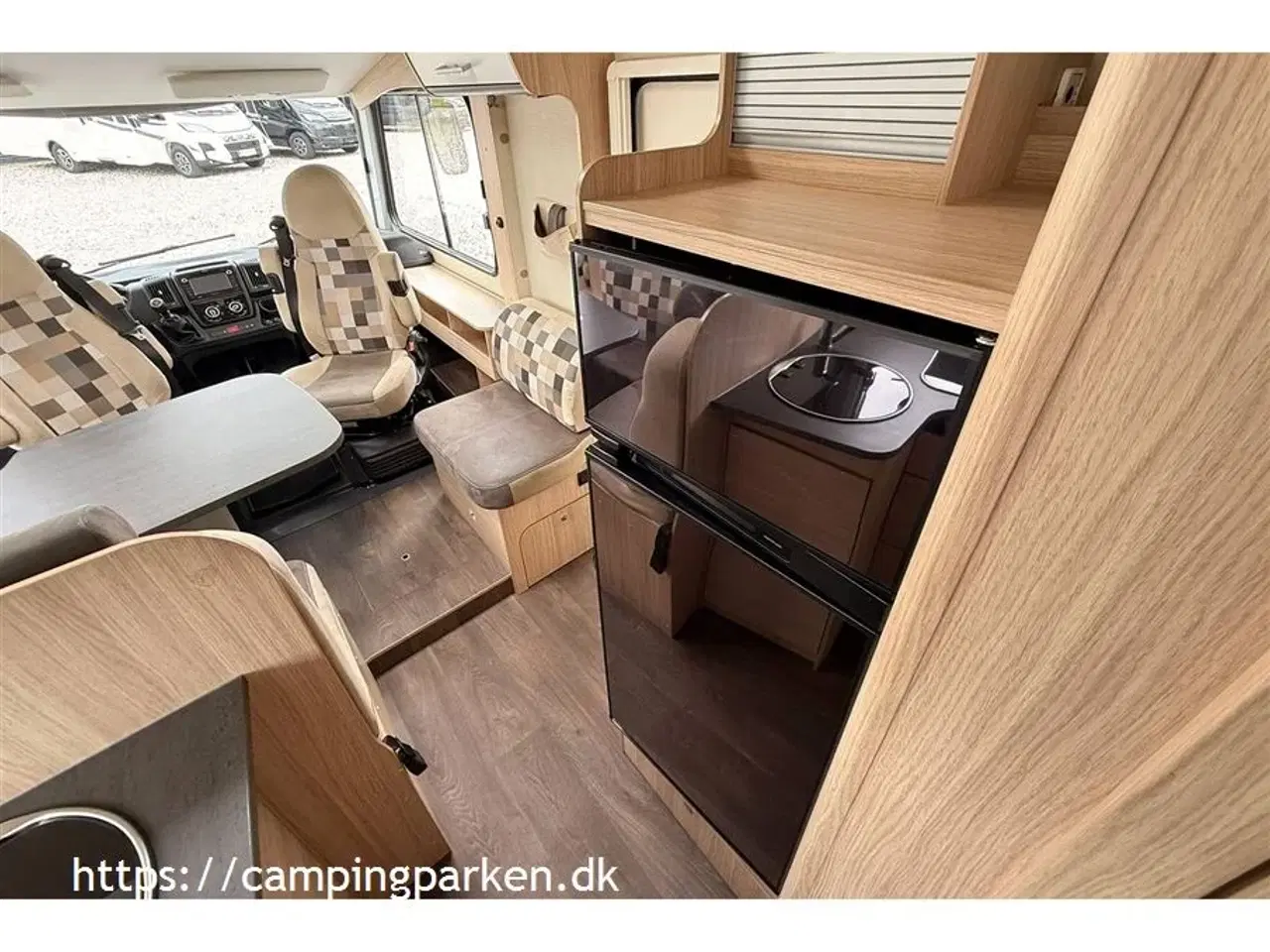 Billede 7 - 2019 - SunLight Meget camper for pengene! Queens bed, markise, solceller, aircondition, cykelholder
