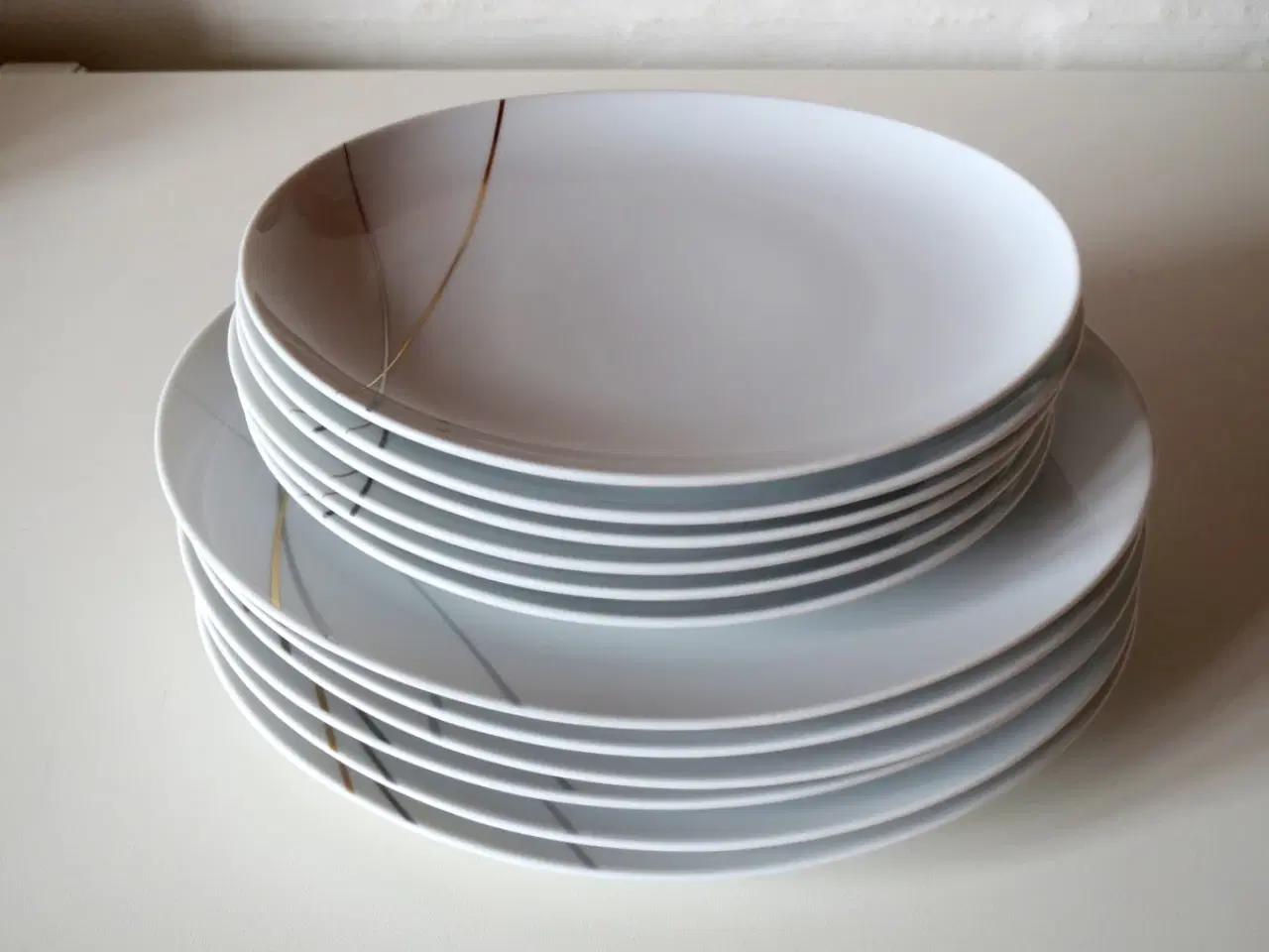 Billede 1 - Firkløveren Sensation tallerkener