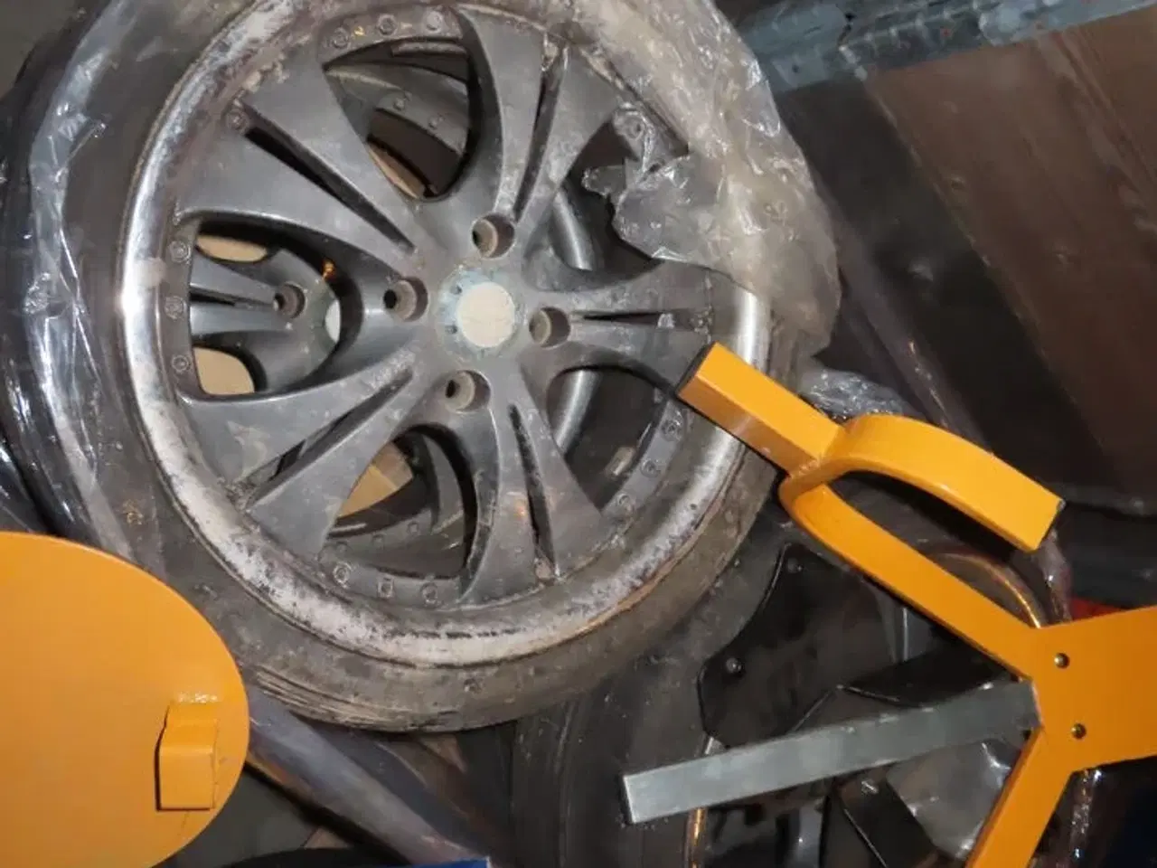 Billede 19 - 14 Paller med Autoreservedele