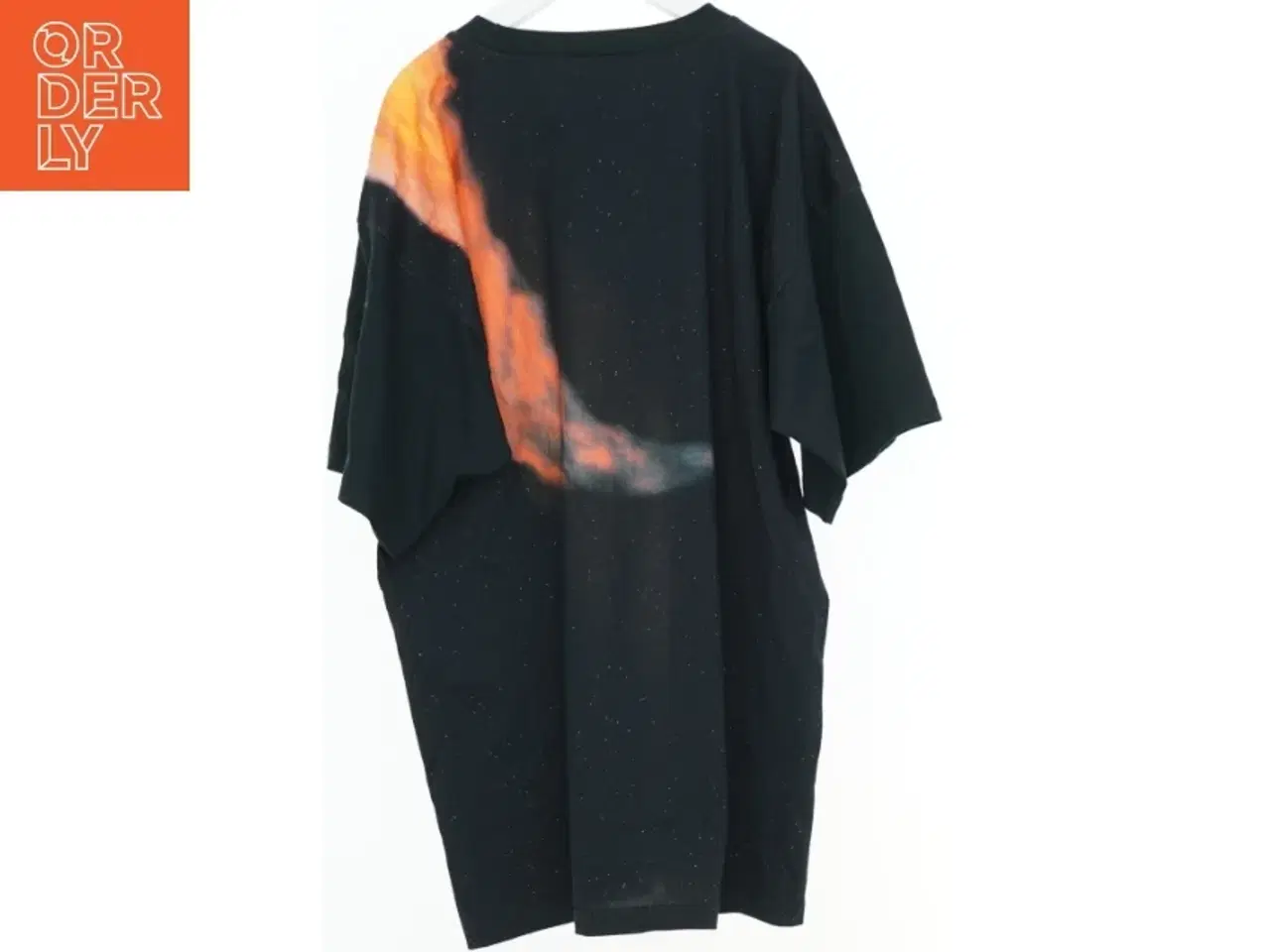 Billede 2 - Sort T-shirt med raketprint fra Molo (str. 176)