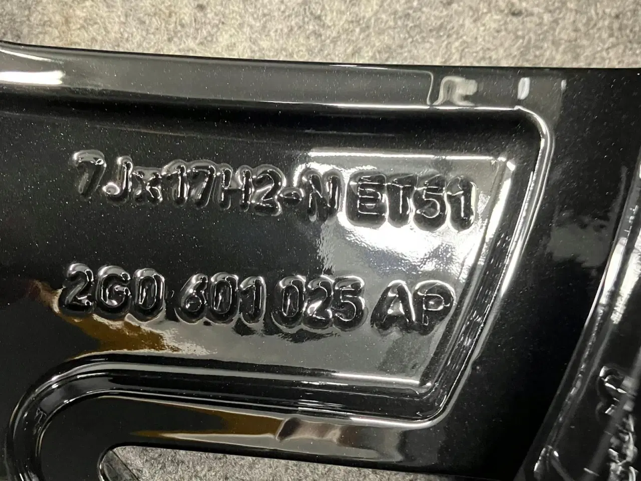 Billede 8 - ALUFÆLGE VW POLO BERGAMO 2G0 17"