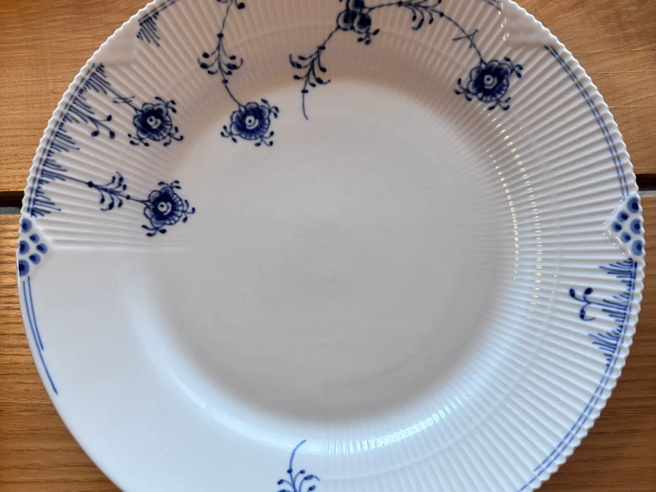 Billede 5 - Royal Copenhagen Blå Element 28 cm tallerkener