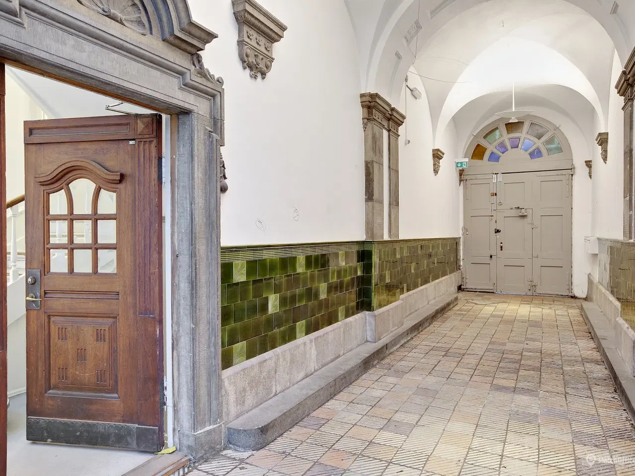 Billede 2 - 144 m² lyst kontor med fritliggende bjælker