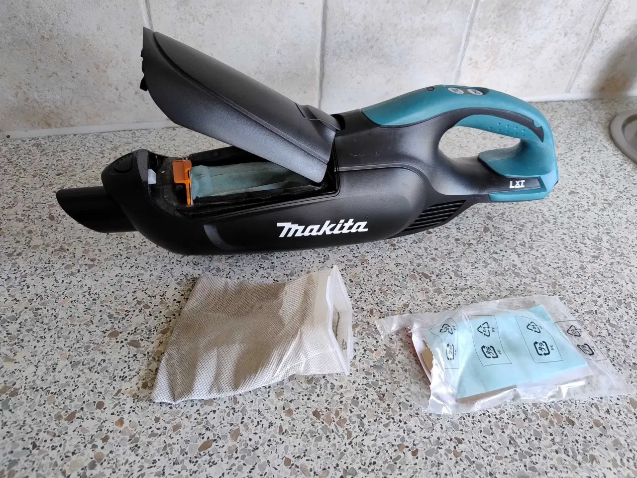 Billede 1 - Makita Håndstøvsuger 