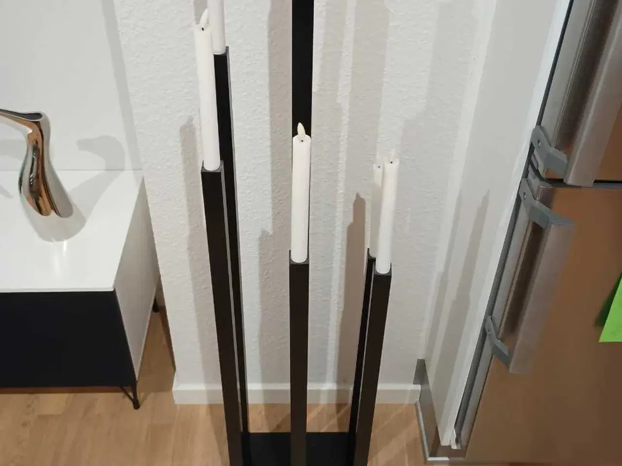 Billede 4 - Flot lysestage til gulvet. Fra Boconcept