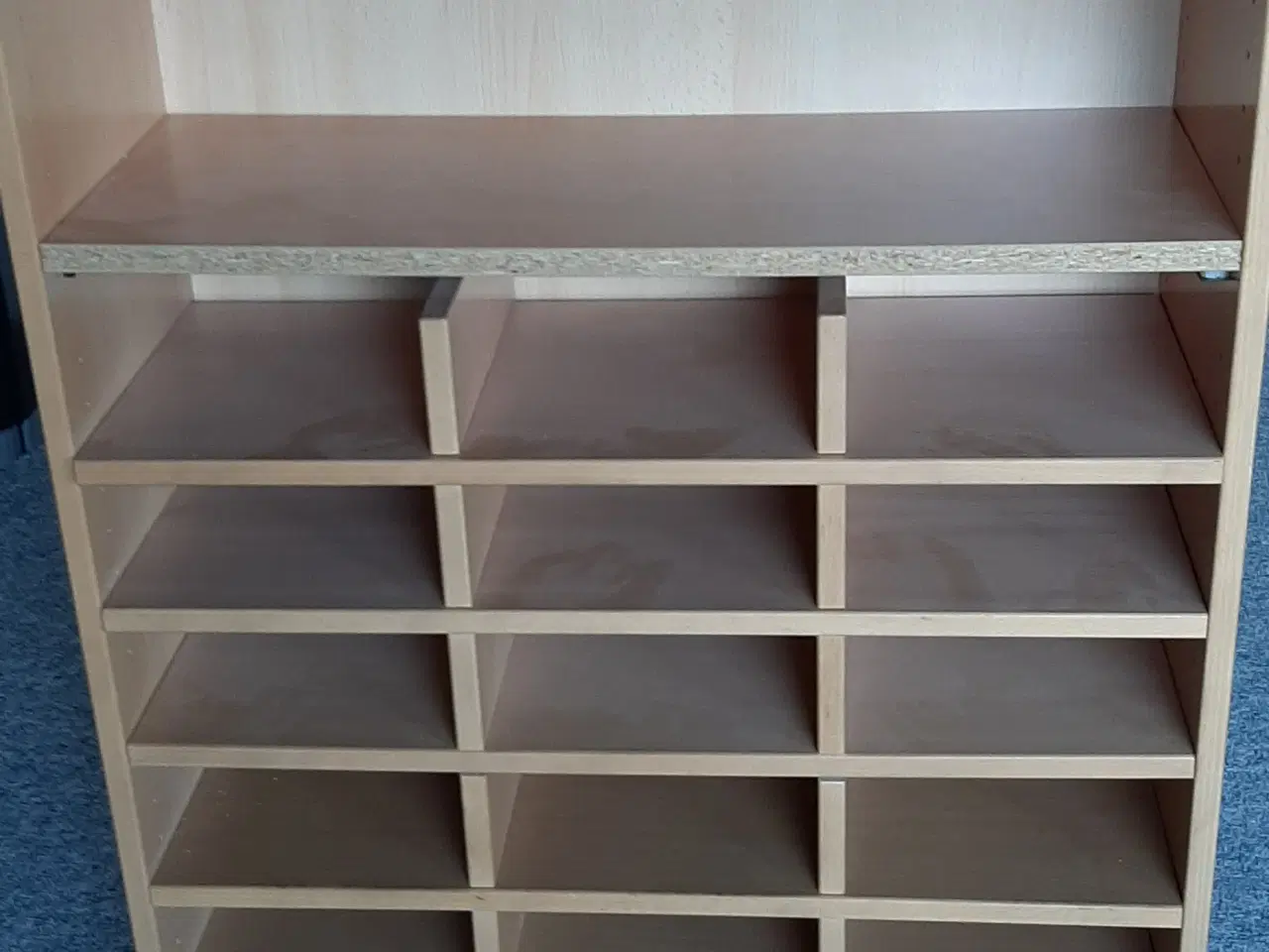 Billede 2 - Reol system til mange formål.