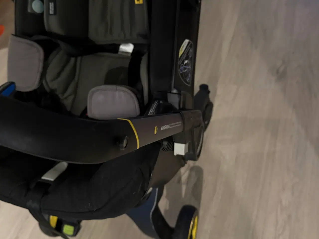 Billede 1 - Rigtig fin autostol 