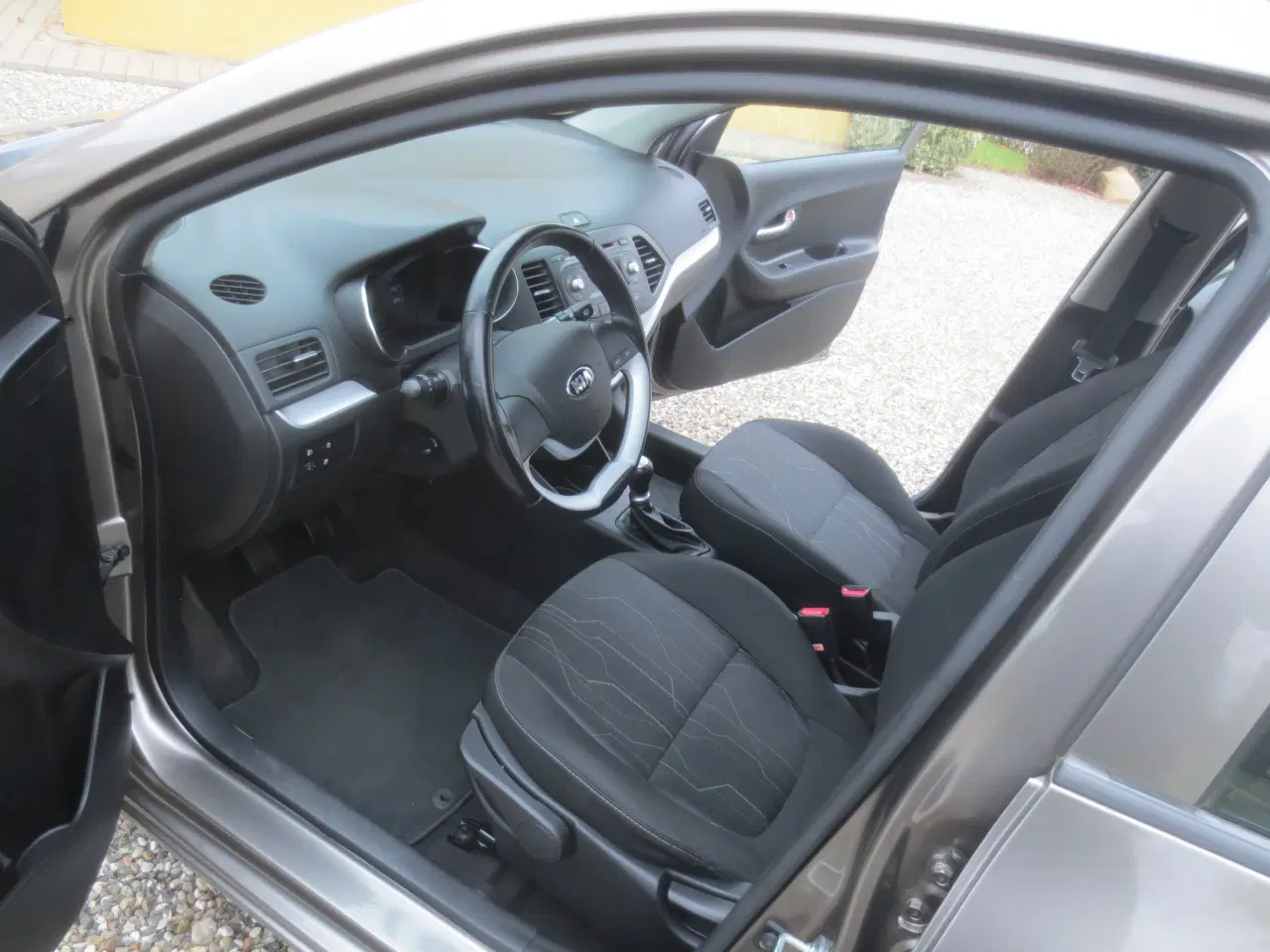 Billede 15 - Kia Picanto 1.0 i Årg 2015. Nysynet.