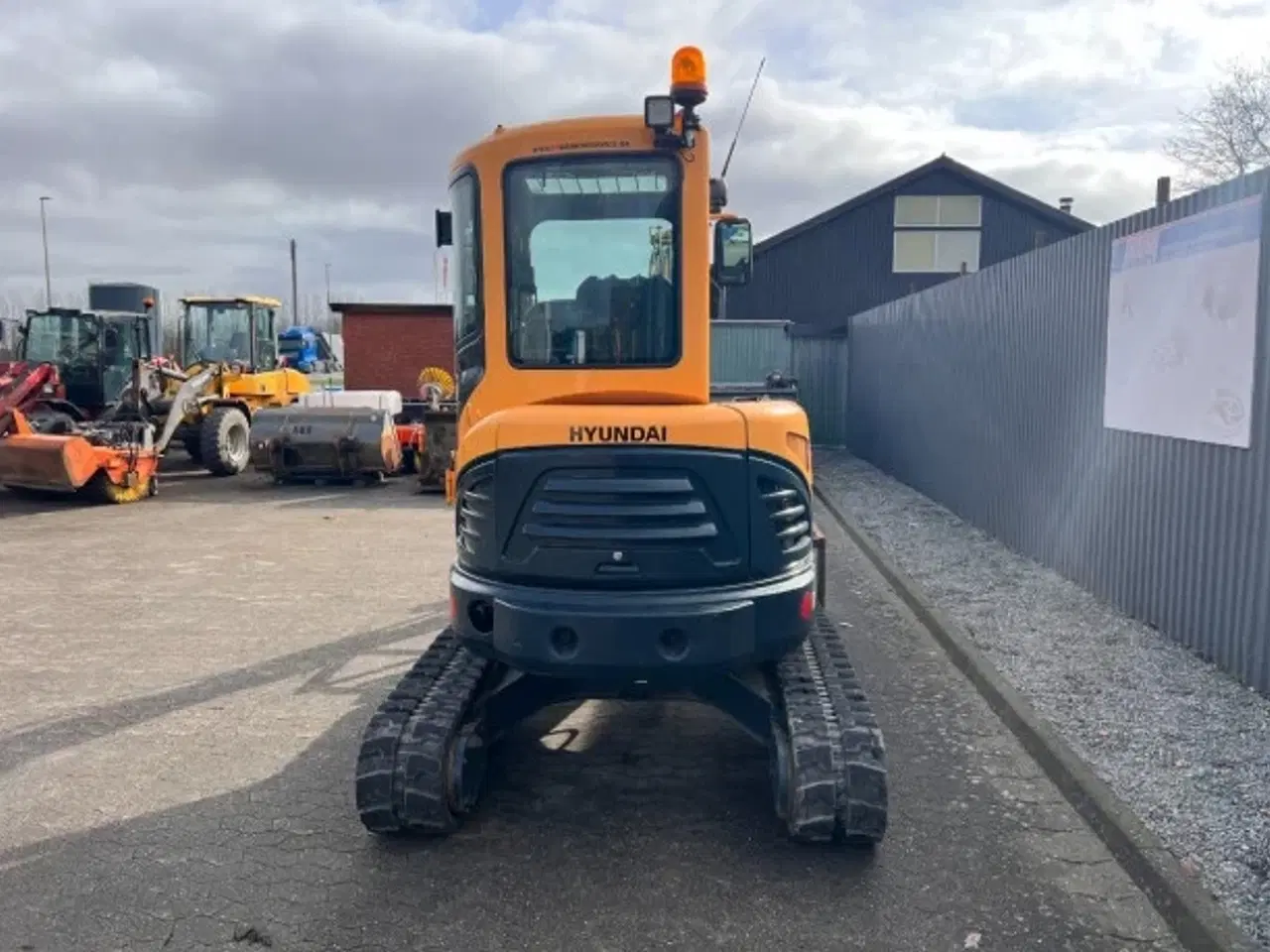 Billede 5 - HYUNDAI R35Z-9A - 3.750 kg. / Engcorn rotortilt, skovlbur og skovlpakke