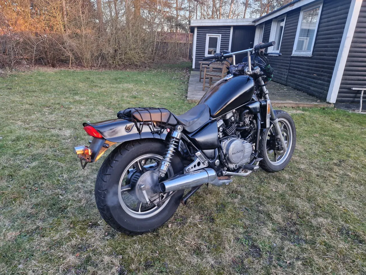 Billede 2 - Honda vf700c 