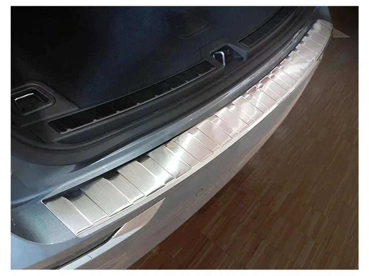 Billede 1 - Læssekantbeskytter Volvo XC60 II 2017- Stål