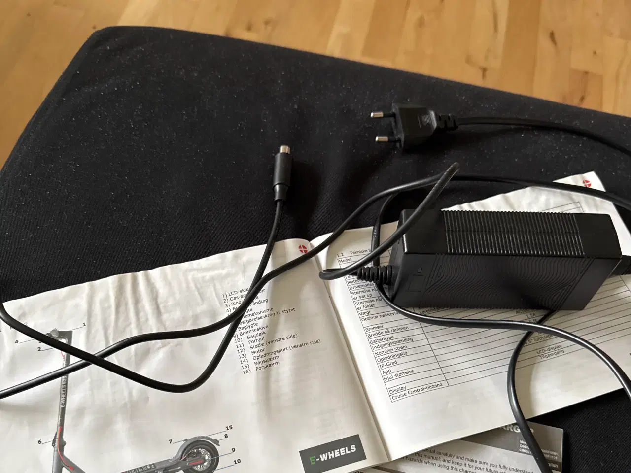 Billede 3 -  Løbehjul :  E-WHEELS E2S V2