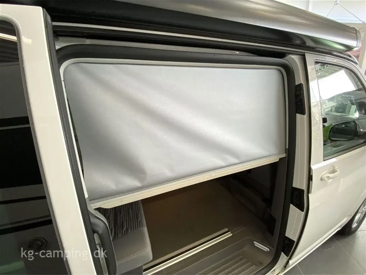 Billede 10 - 2021 - VW California Ocean 2.0 TDI 150 DSG   Super velholdt lille California van med DSG gear