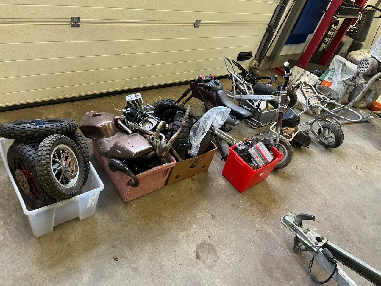 Billede 1 - Pocketbikes + dele