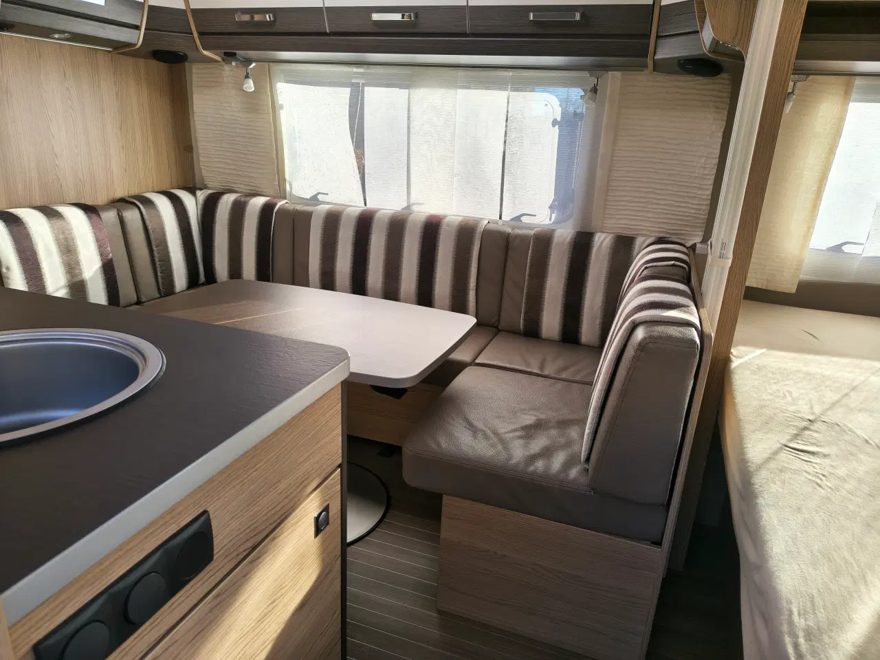 Billede 6 - Bürstner Averso 570TK køjevogn med meget gulvplads