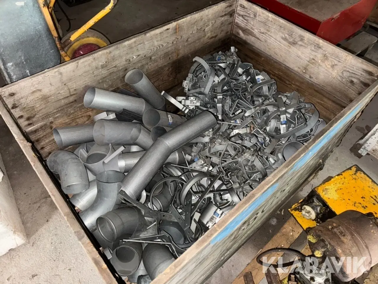 Billede 2 - Tagrendejern, nedløb og fittings LOT