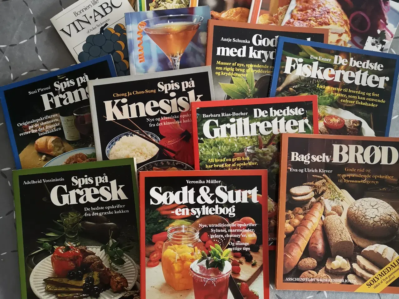 Billede 1 - Godt at vide bøgerne og Asschenfeldts køkkenbiblio