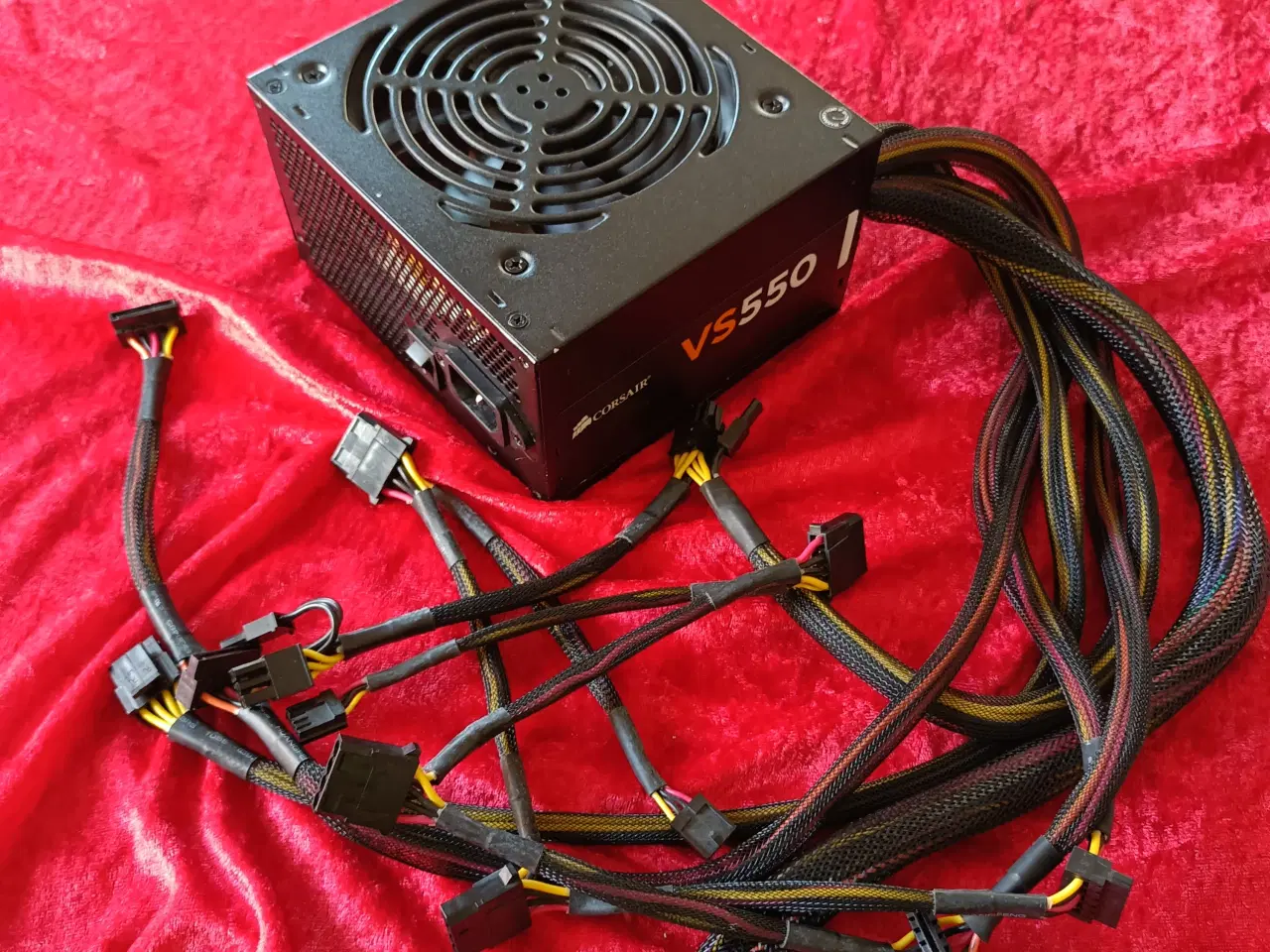 Billede 1 - CORSAIR VS Series VS550 - strømforsyning - 550W