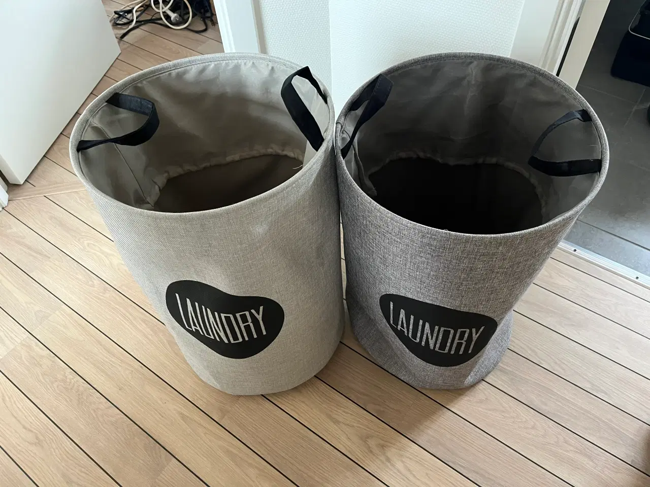 Billede 1 - 2 helt nye vasketøjskurve