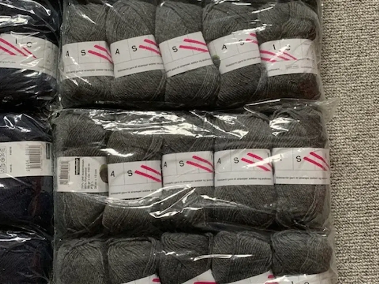 Billede 3 - 20 ngl Basic marine 75% uld 25% polyamid superwash