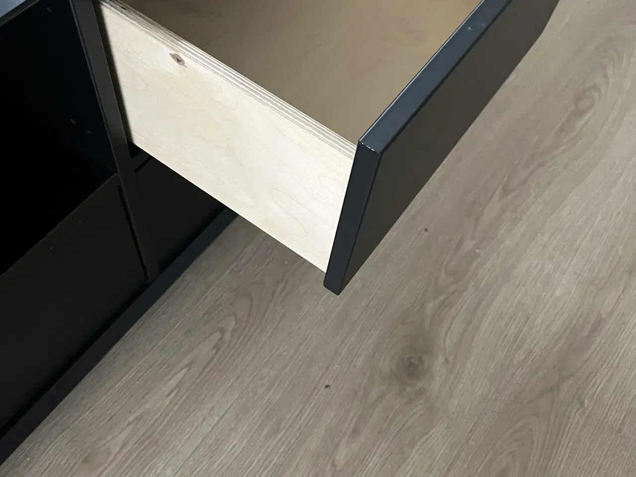 Billede 2 - Sort TV møbel