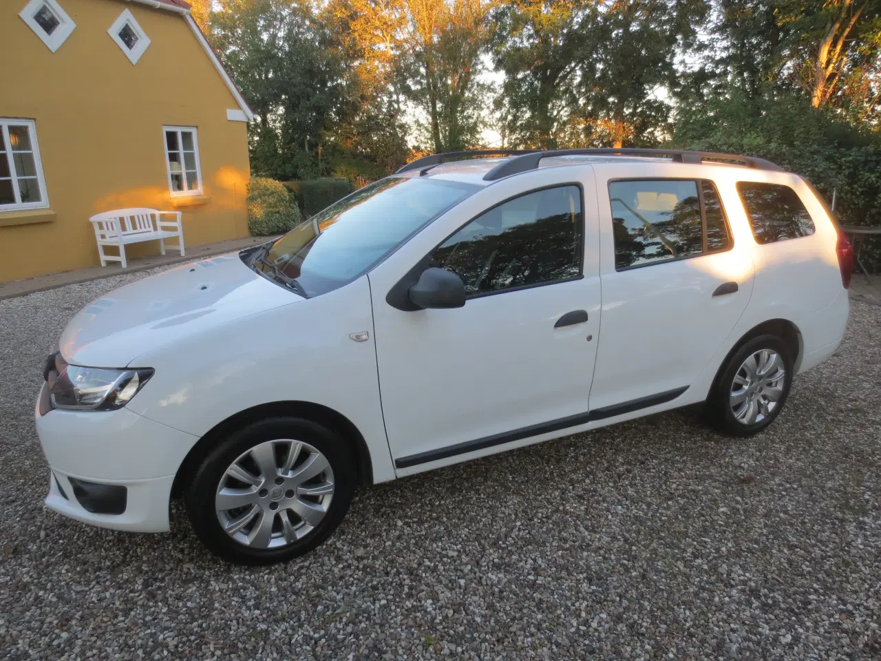 Billede 2 - Dacia Logan 1.2 i Stc År 2016. 