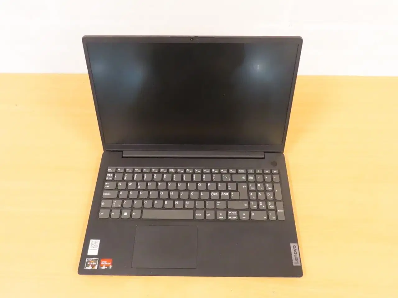 Billede 1 - Computer LENOVO V15 G2 ALC