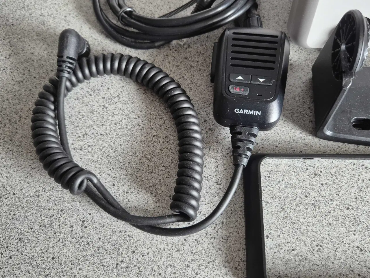 Billede 4 - Garmin VHF 215i Marineradio - Ikke AIS model