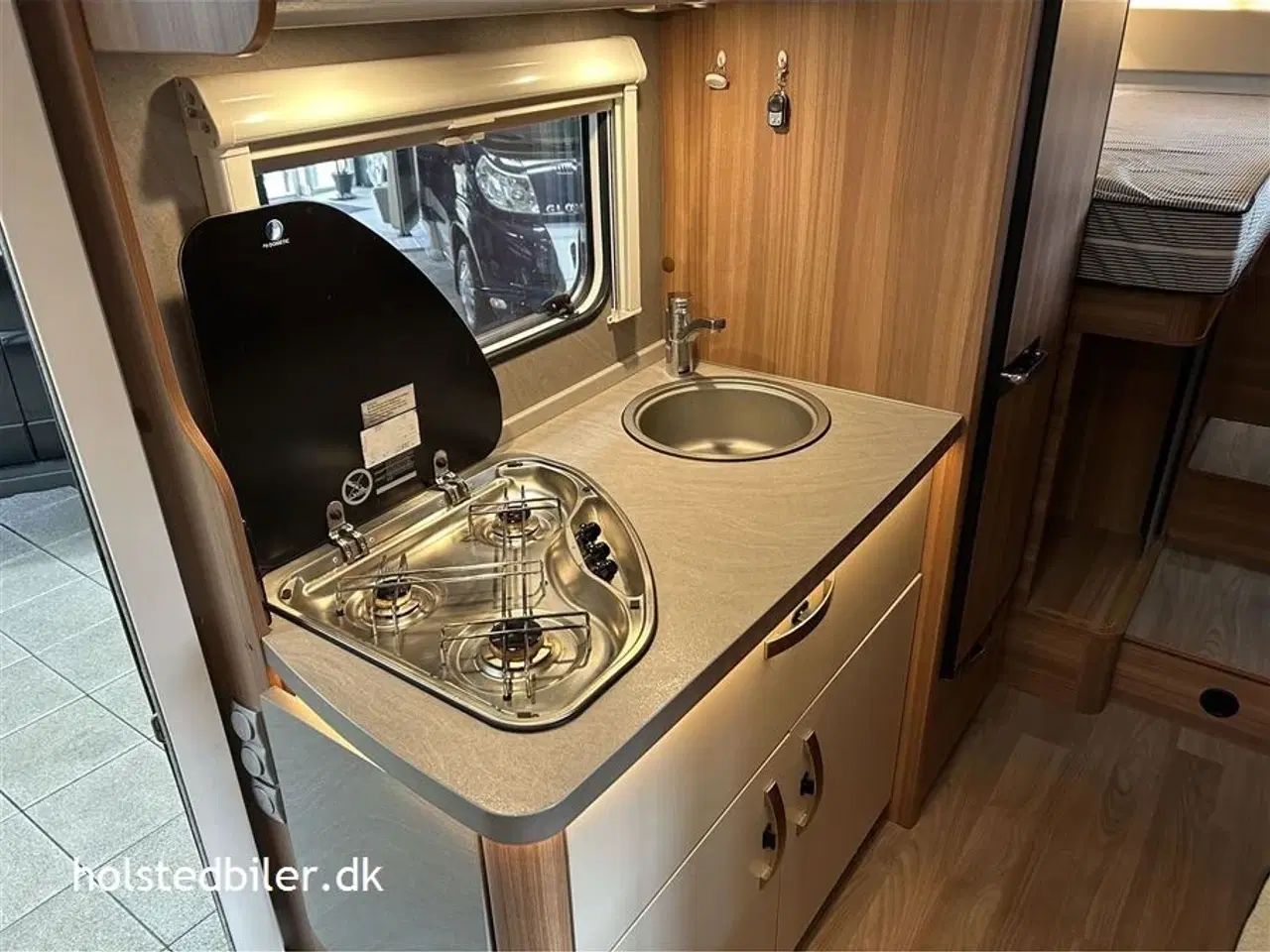 Billede 10 - 2019 - Weinsberg CaraLoft 650 MEG   Km 36000 - automatgear - godt udstyret.