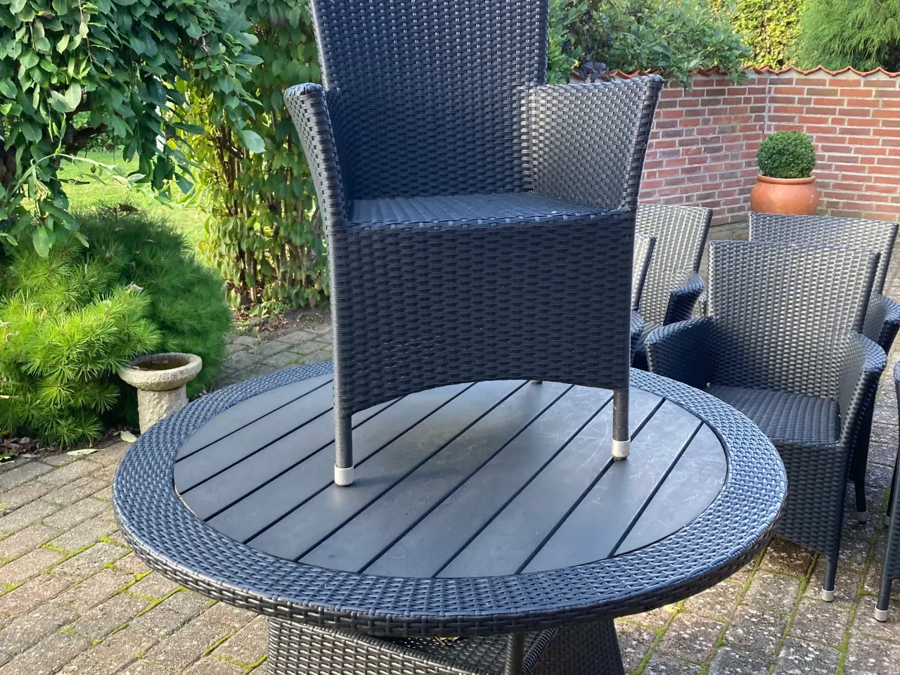 Billede 2 - Havemøbelsæt Rattan Rundt Bord med 8 Stole Sort 