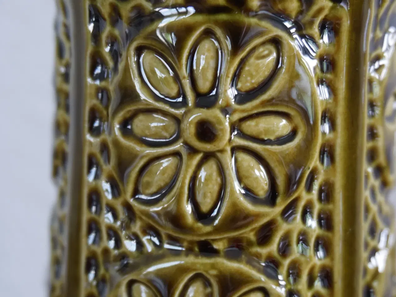 Billede 2 - Olivengrøn vase fra Bay Keramik