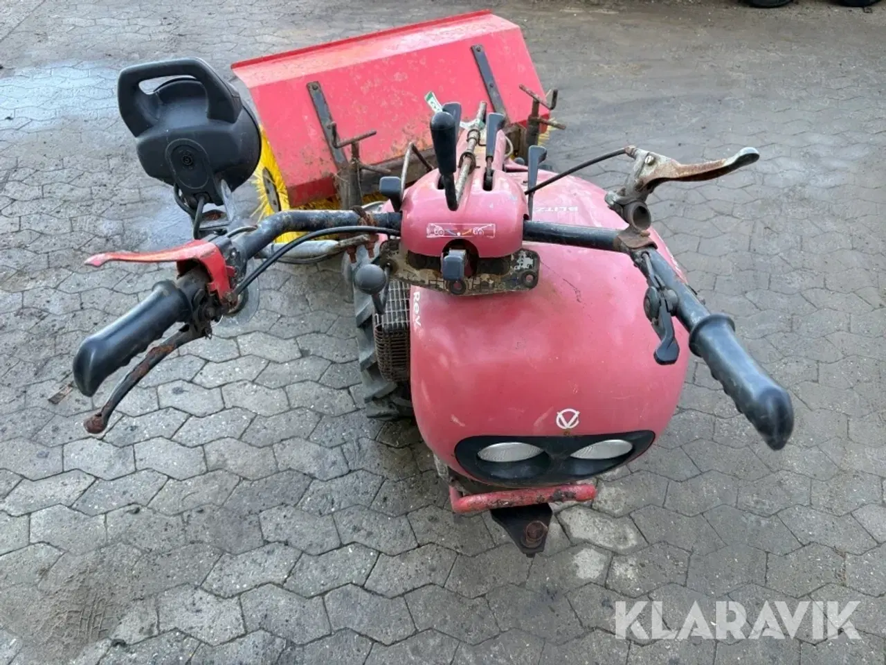 Billede 8 - Redskabsbærer Valpadana Blitz 120 REV med kost