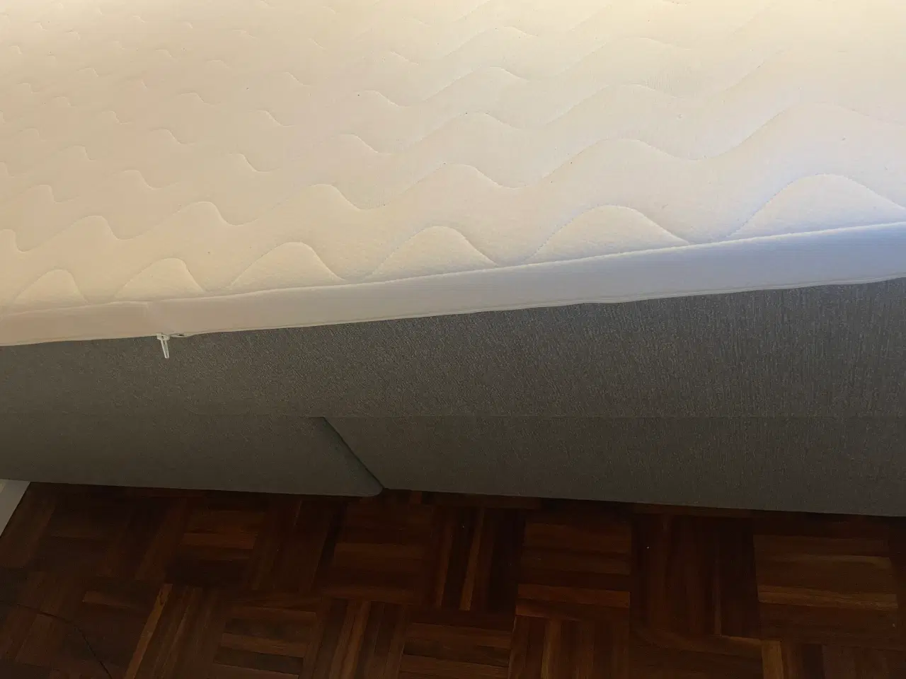 Billede 4 - Kontinental seng GOLD 180x200 + Gavl