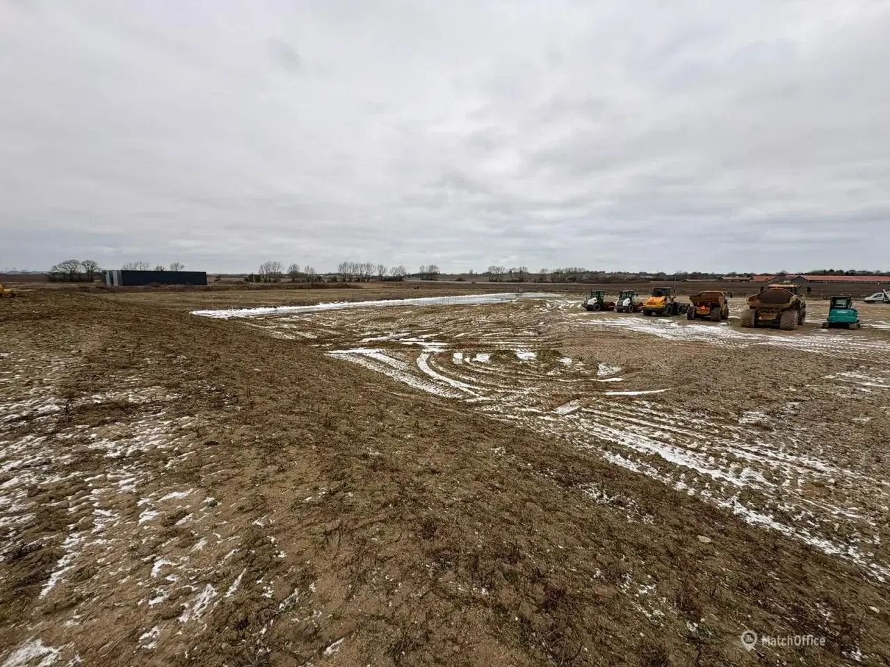 Billede 1 - Stor regulær erhvervsgrund på ca. 10.155 m² med god tilkørsel