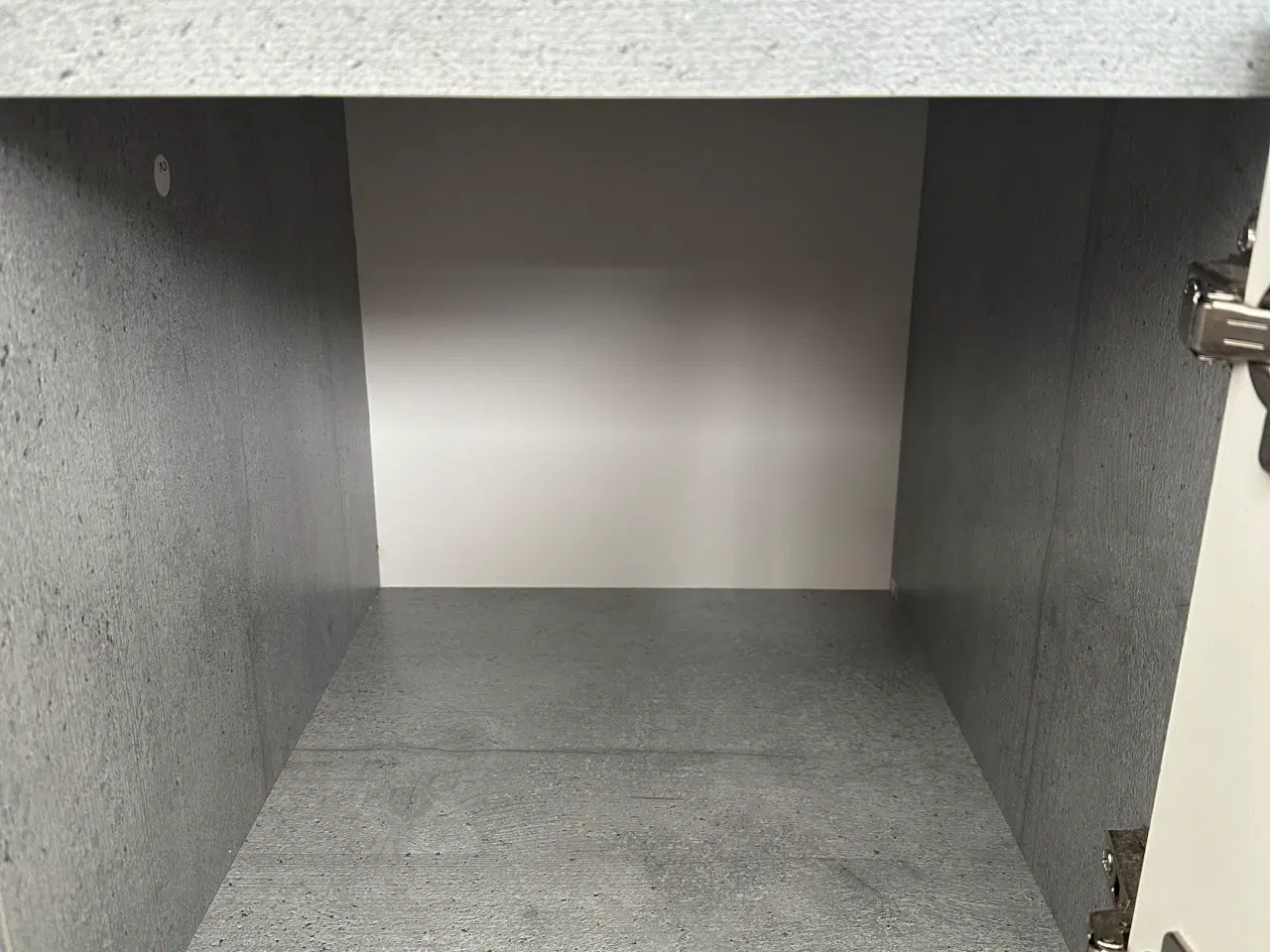 Billede 3 - Skrivebord til salg 